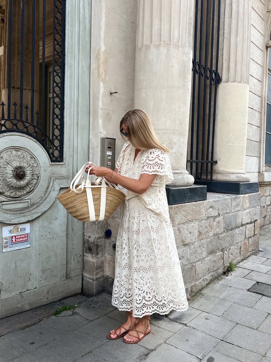 Airy White Eyelet Easy Going Summer Strolling