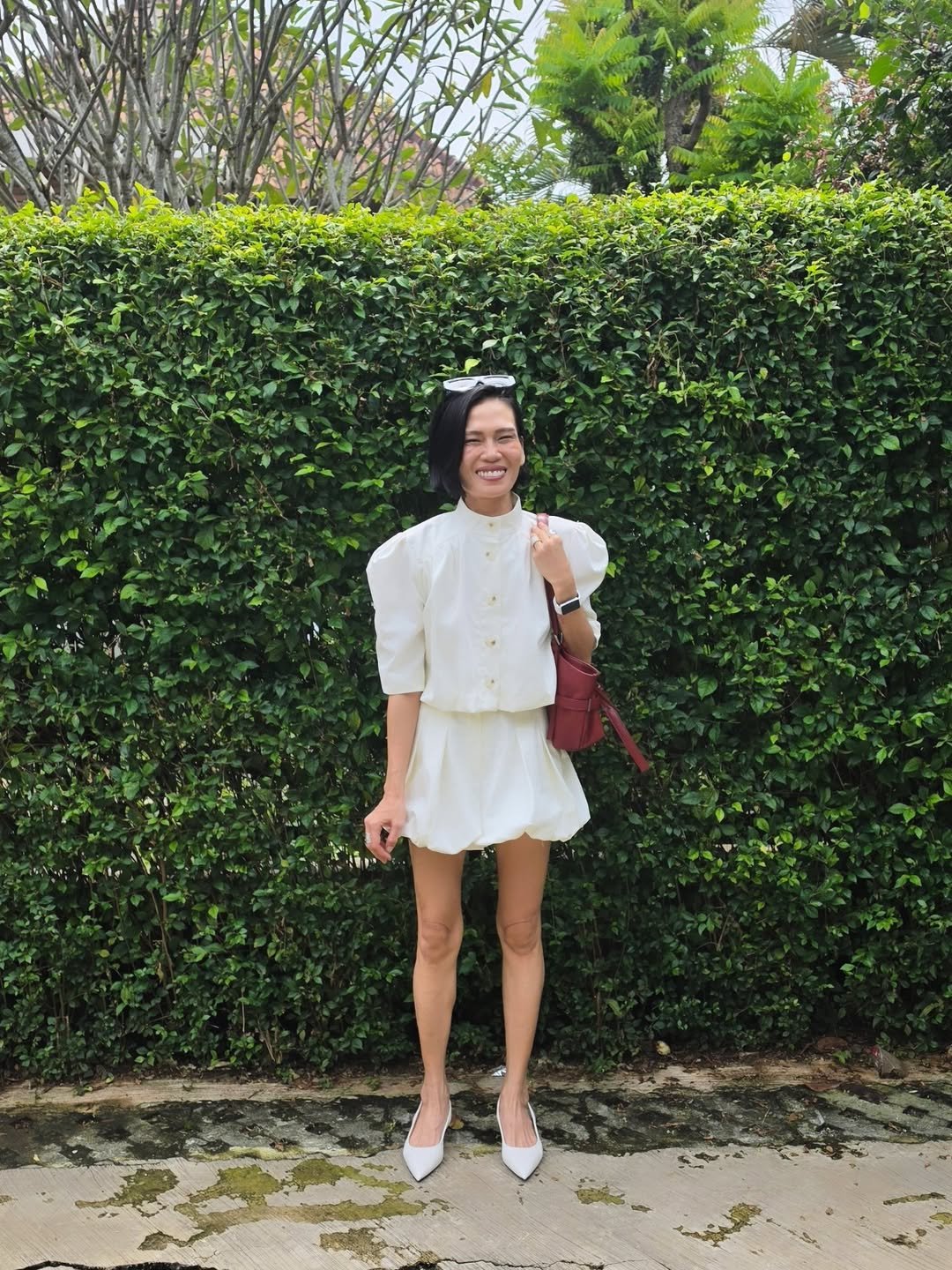 Crisp White Puff-Sleeve Shorts Set Elevated Holiday Comfort