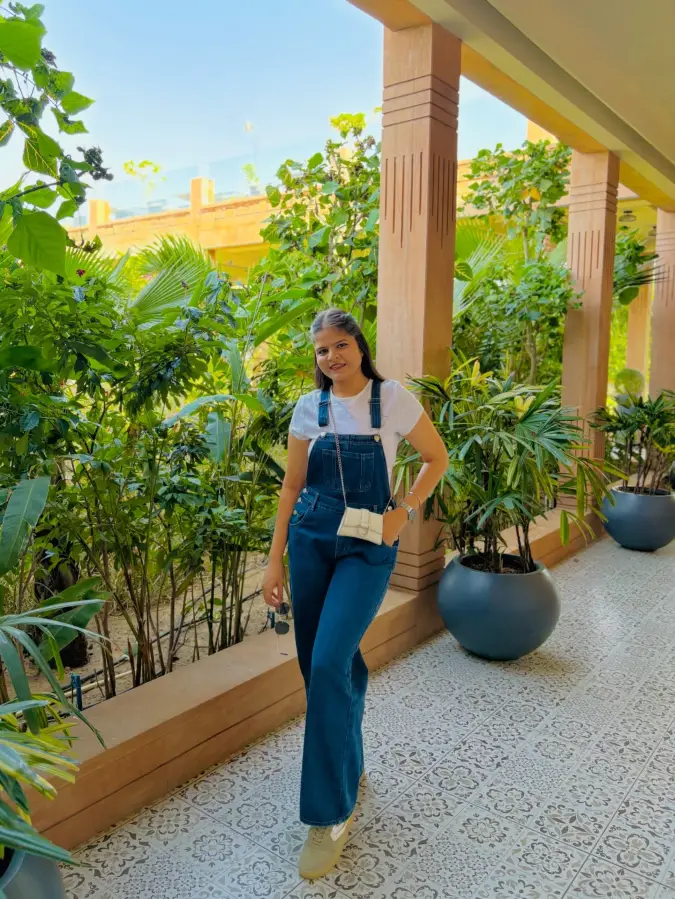Dark Denim and Crisp Cotton: Timeless Weekend Overalls