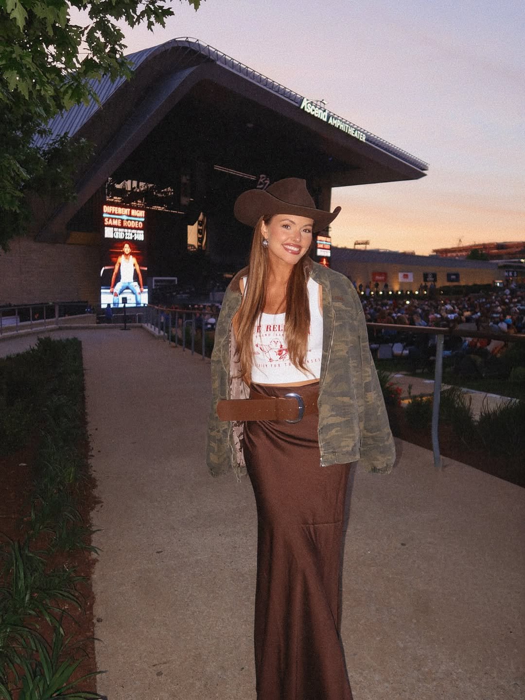 Earthy Western Glam: Satin Maxi and Camo Layering for Outdoor Venues