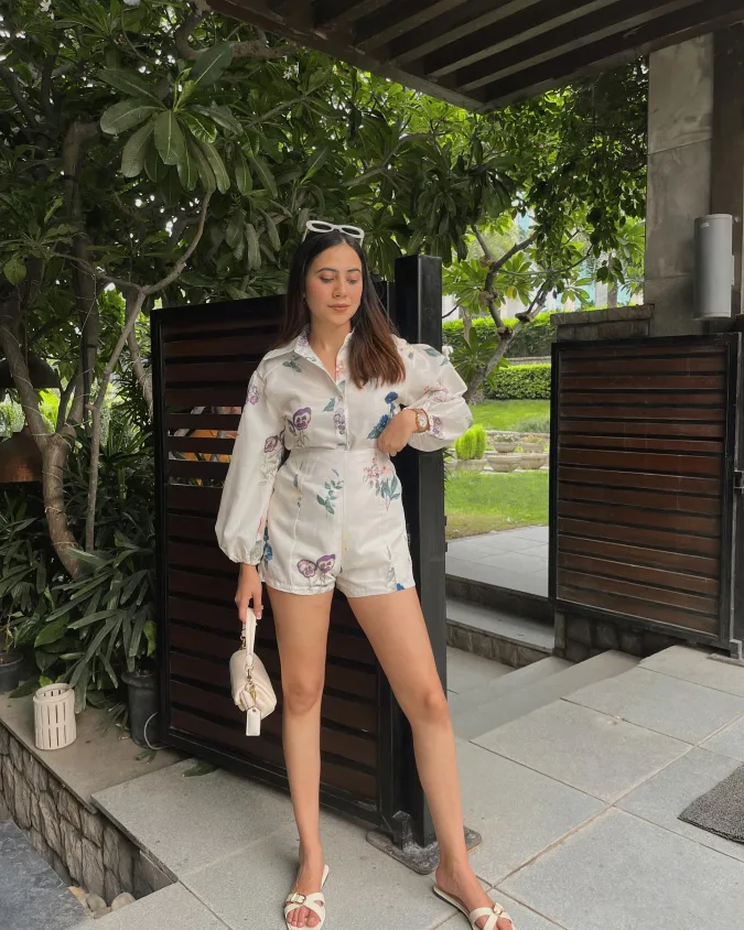 Floral Matching Set and Sleek Slides for Timeless Brunch Style