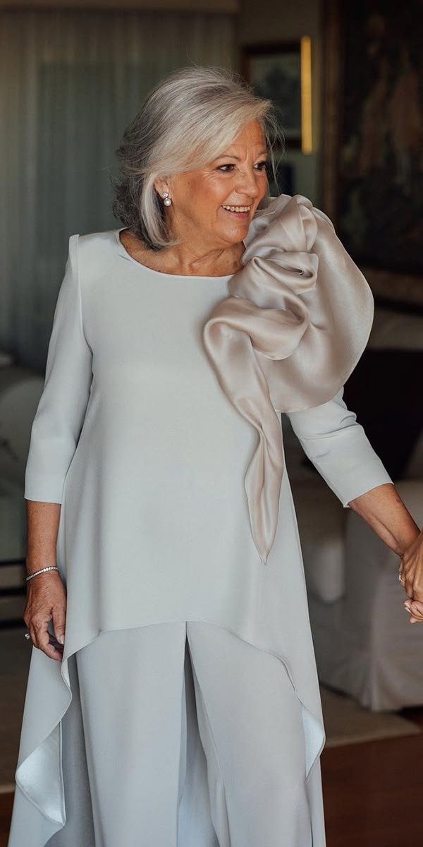 Flowing Silver Relaxed Fit Modest Daywear