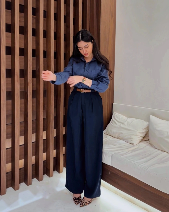  Midnight Navy Wide Leg Office Chic for Everyday Feminine Style