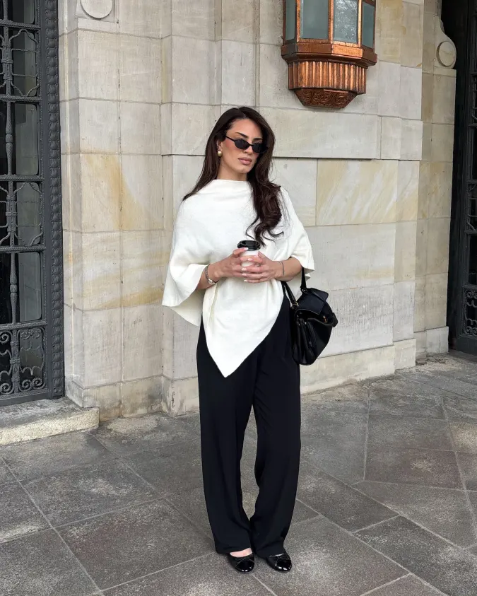 Monochrome Ease for Busy Mornings and Weekend Calm