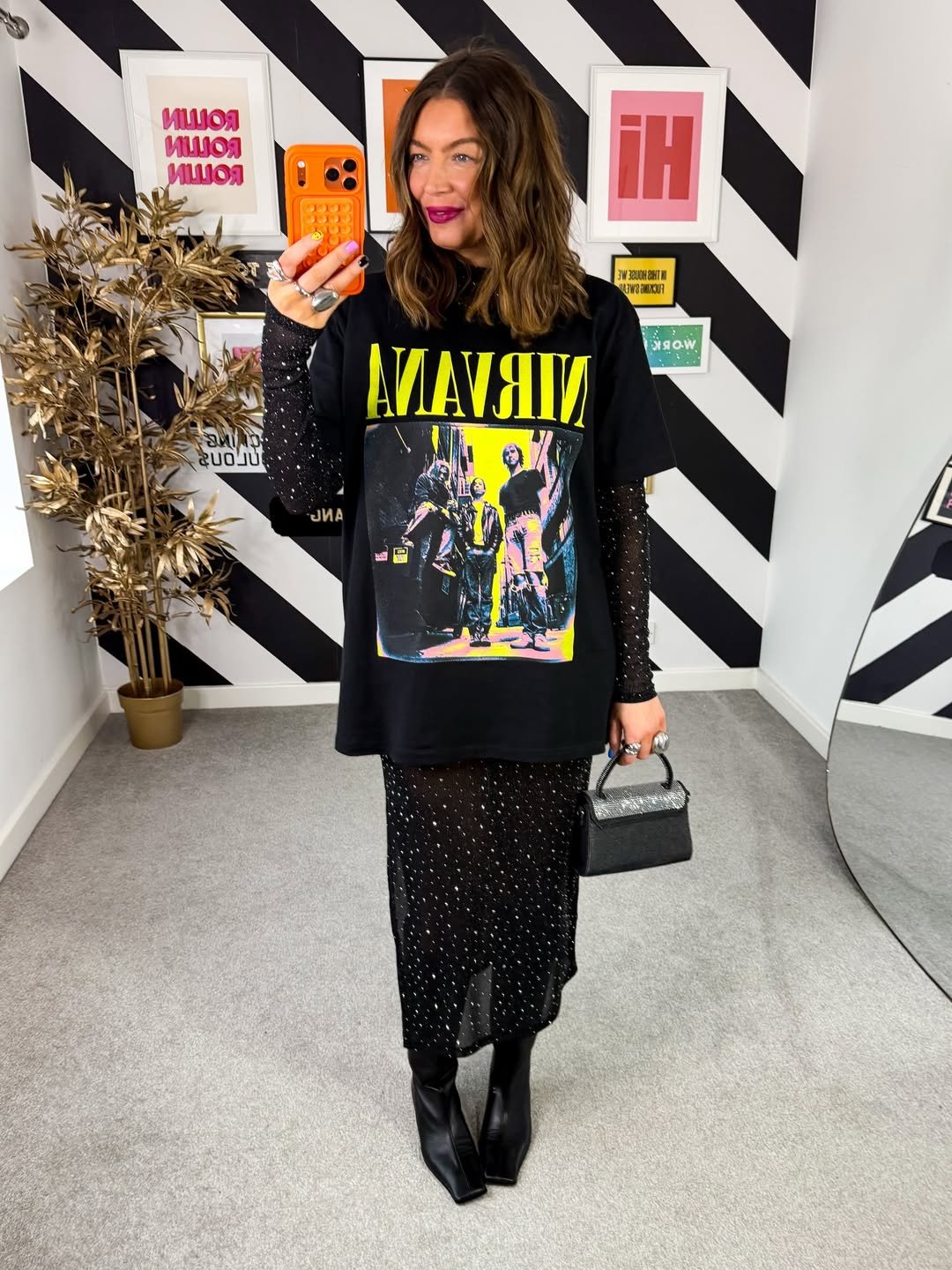 Nirvana Mesh Midi Edge: Effortless Concert Look