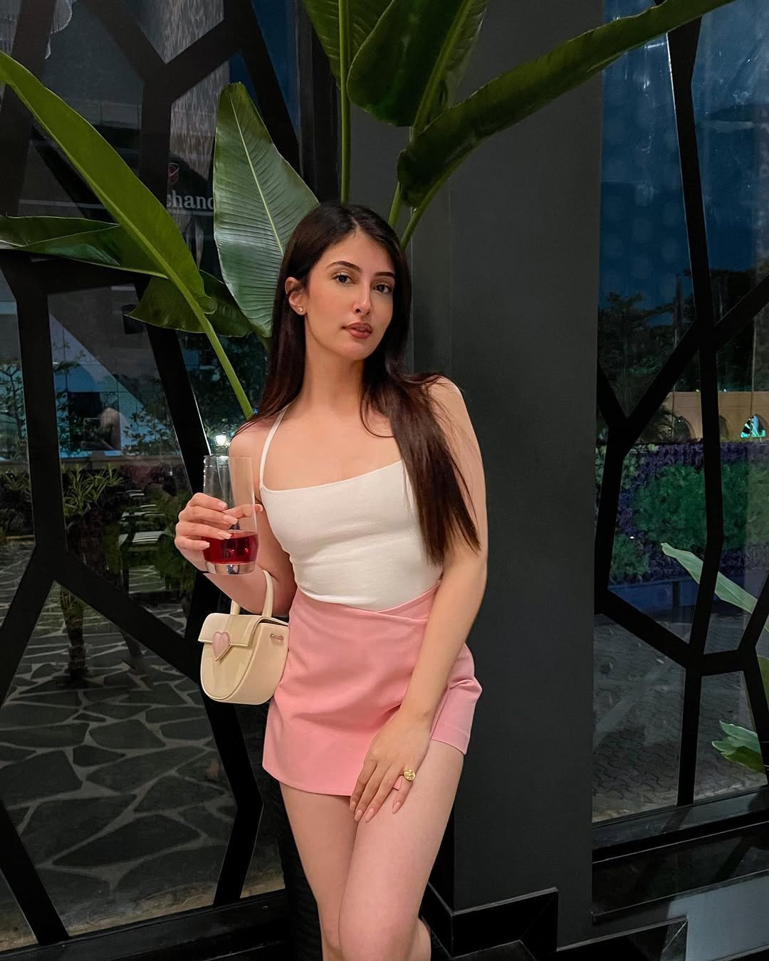 Soft Pink and White Chic