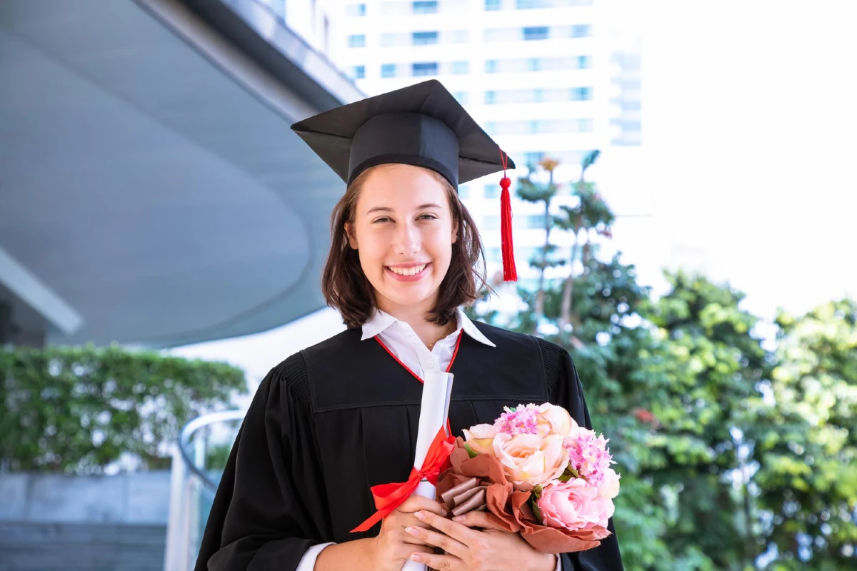 Stunning Graduation Outfit Ideas for Women in 2026