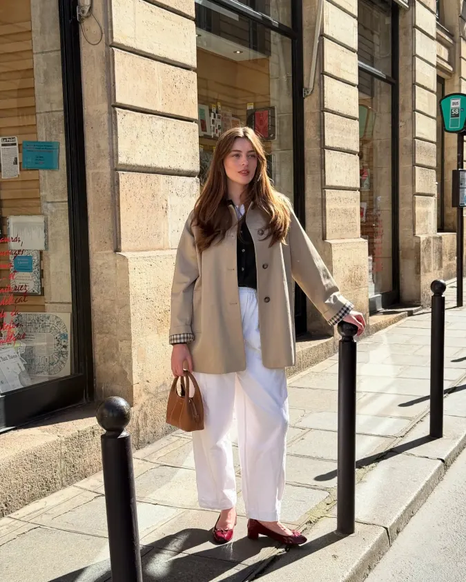 Tan Layers and White Linen Casual Street Style