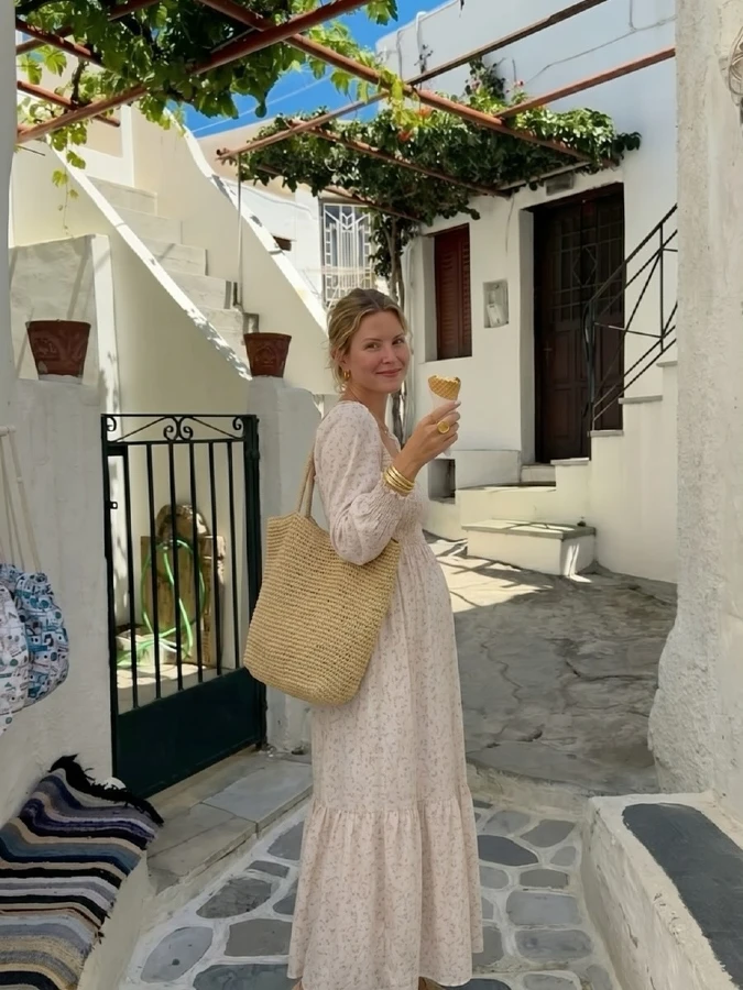 Breezy Floral Maxi Dress for Vacation Days