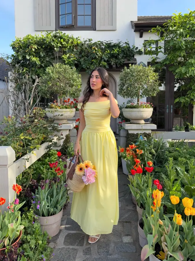 Butter Yellow Flow Maxi Dress for Petite Women with Garden Weekend Charm