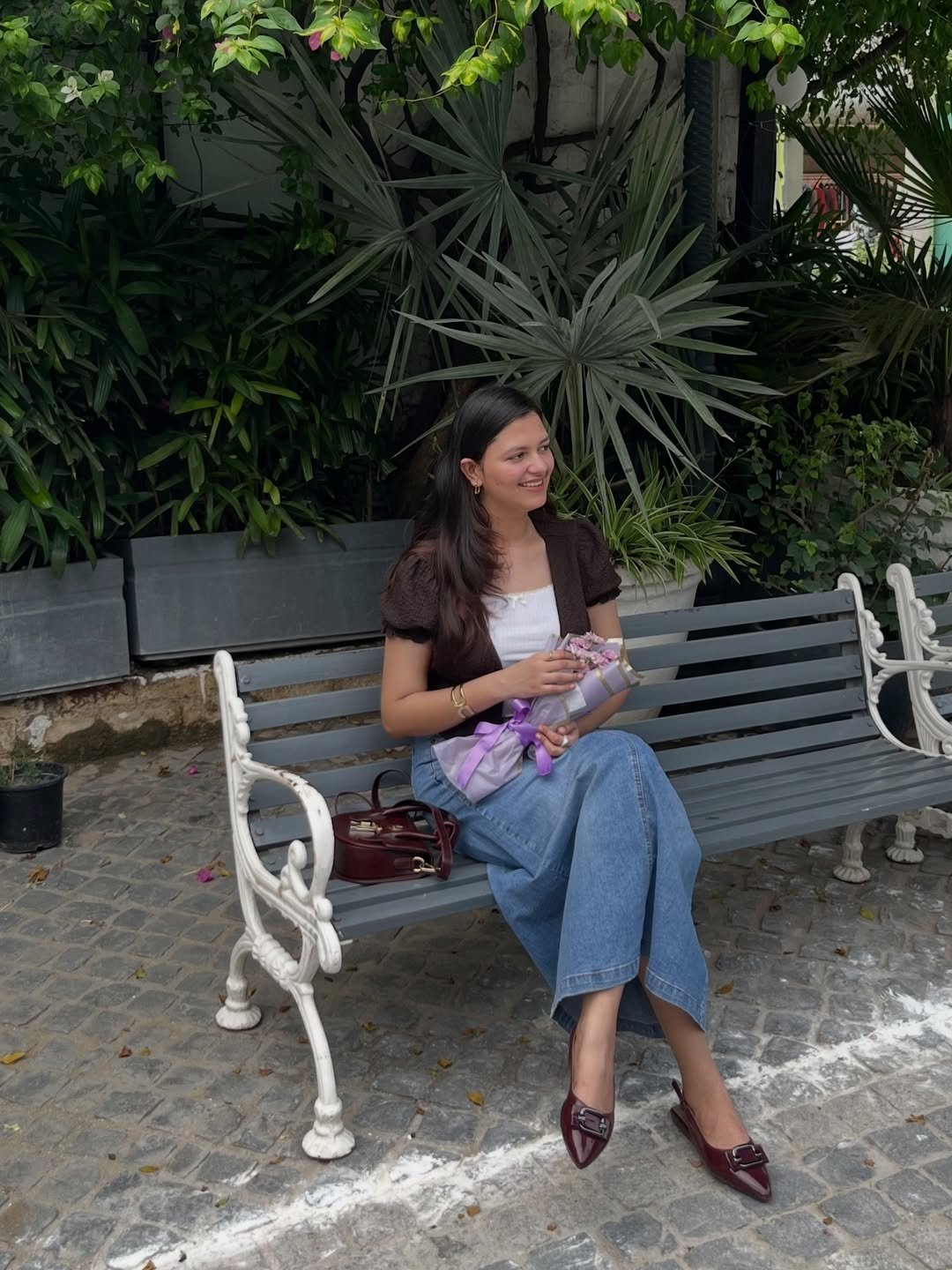 Casual Earth Tones and Relaxed Denim Weekend Wear