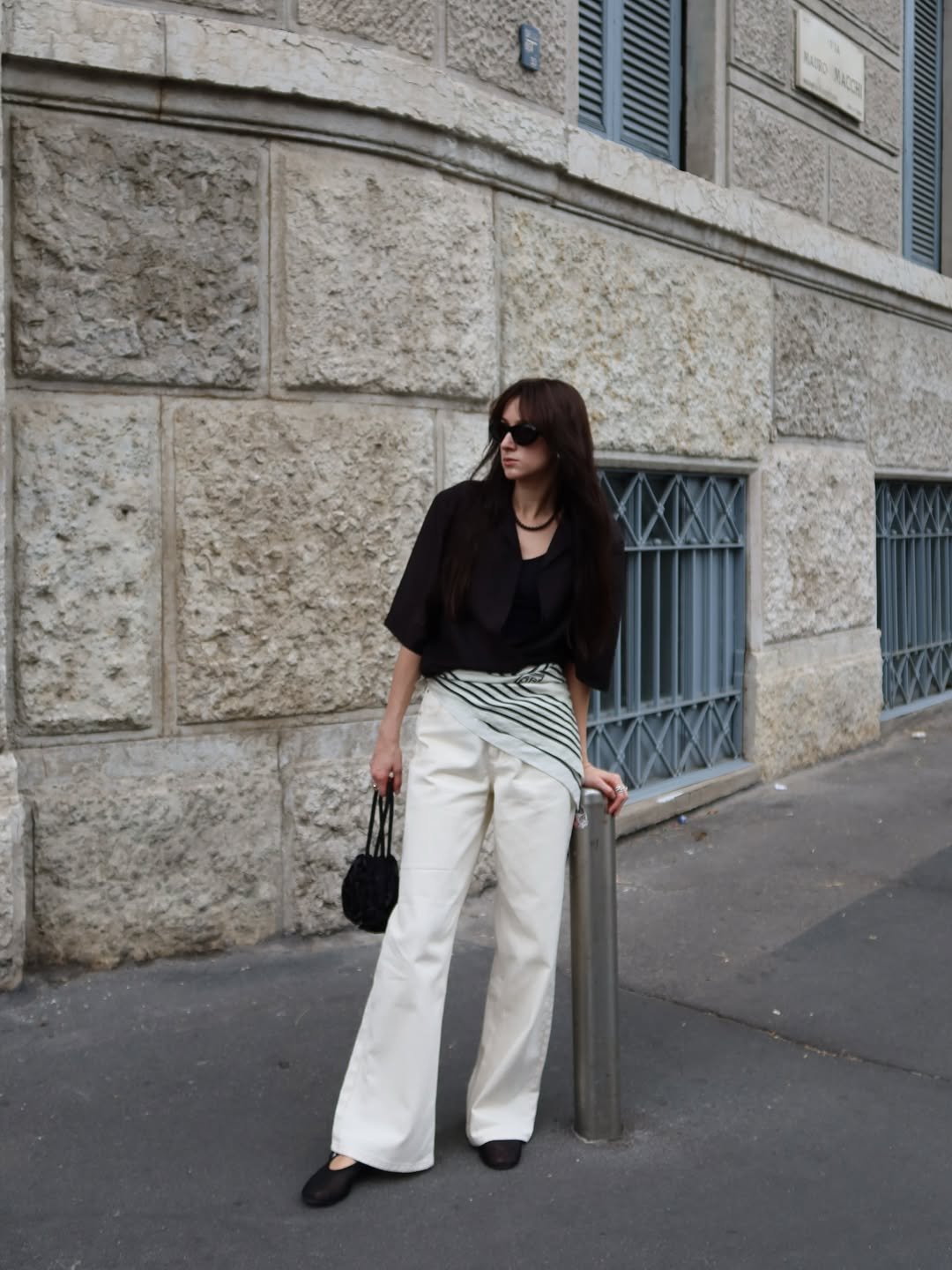 Cream Wide-Leg Jeans with Drape Accent and Short-Sleeve Black Button-Down