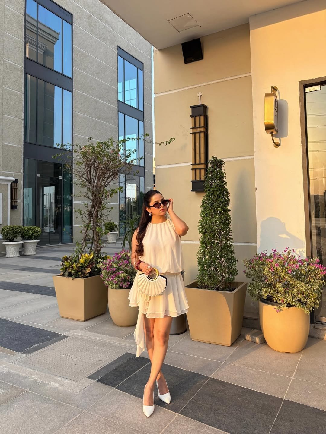 Creamy Monochrome Ruffled Mini Set Chic Urban Weekend Outings