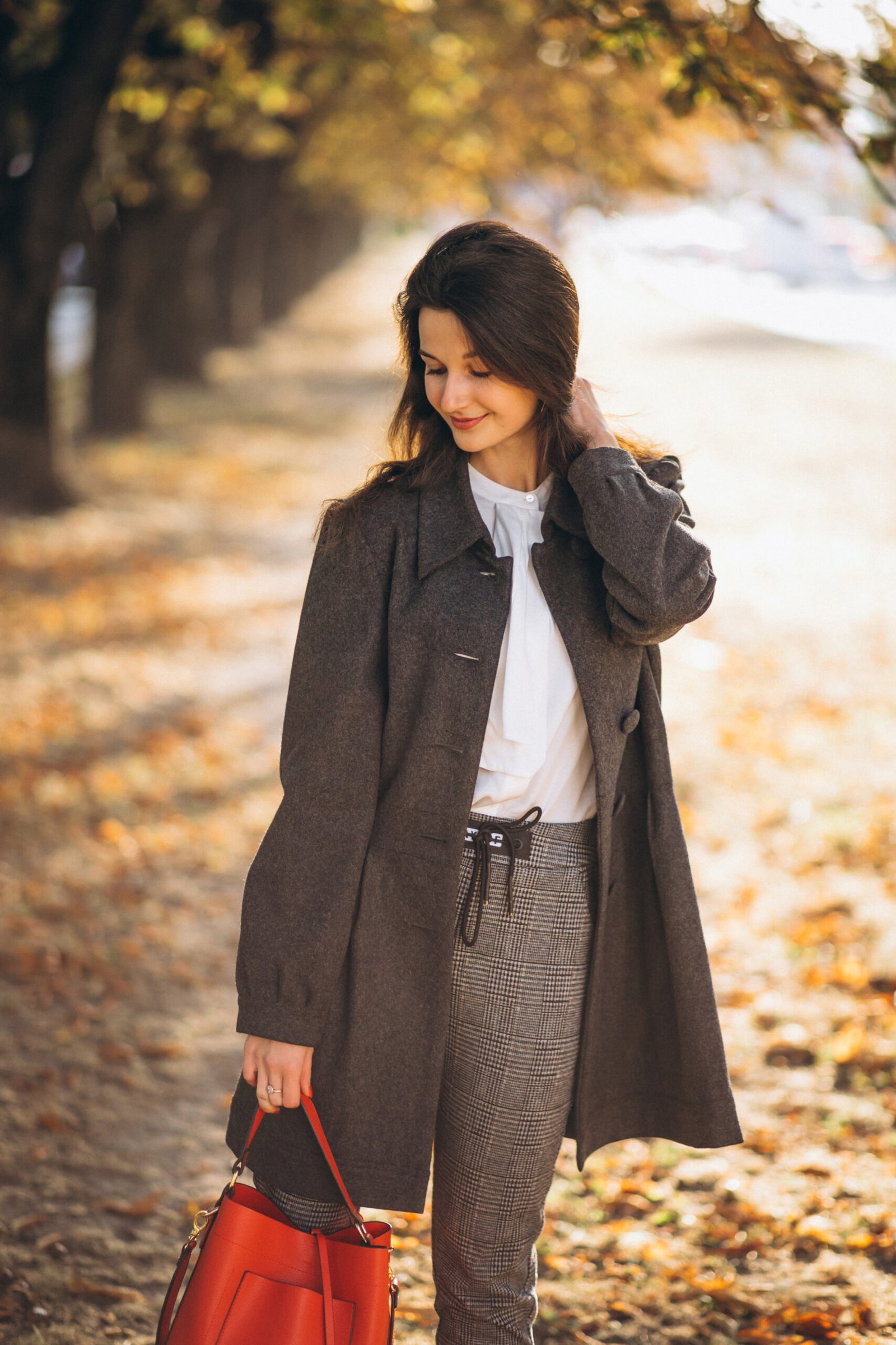 Earthy, Tailored, and Layered Autumn Classroom Style