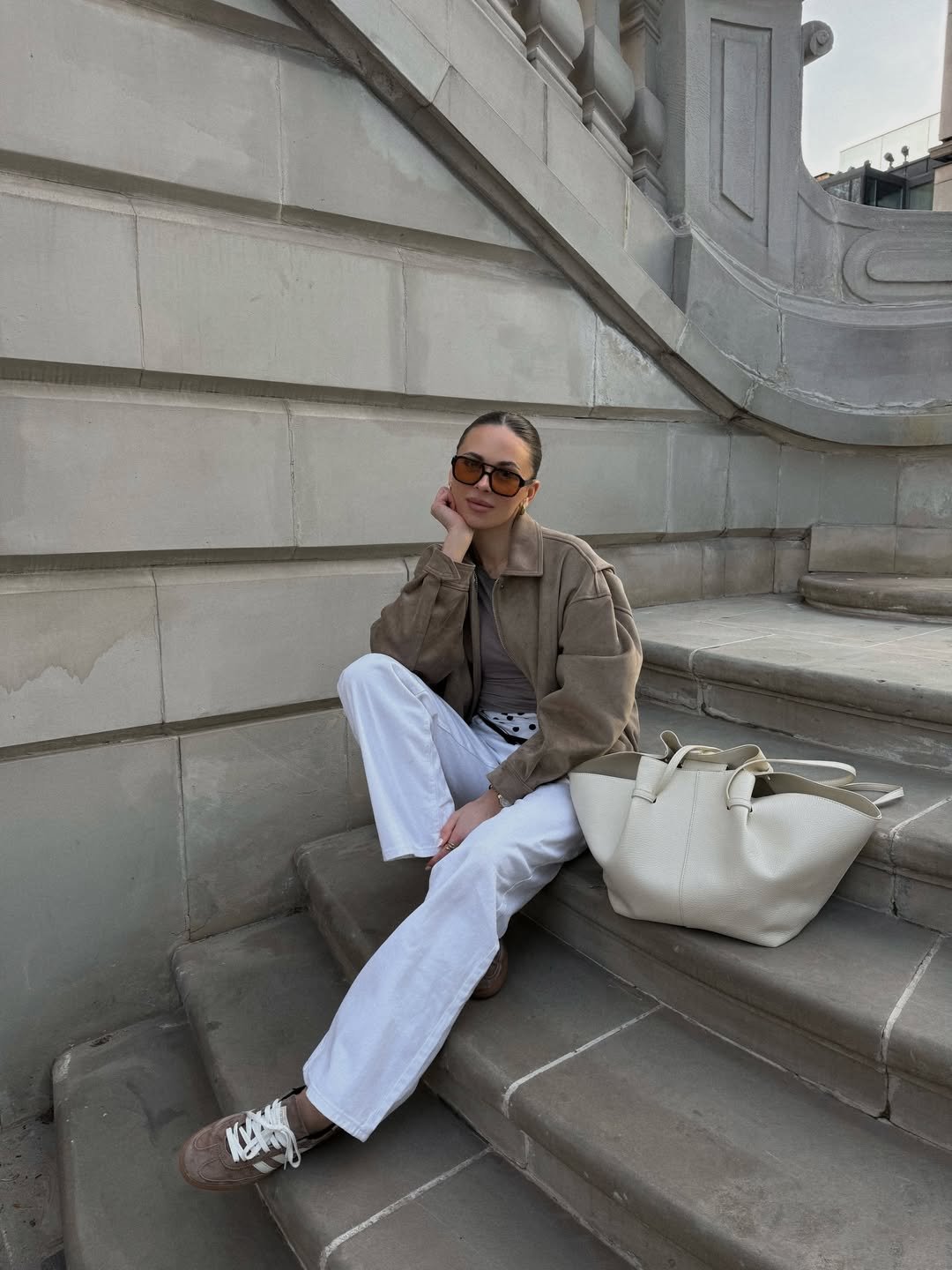 Minimalist Neutral Oversized Casual Weekend Wear Part Of 19 Sartorial Summer Outfit Ideas For Women