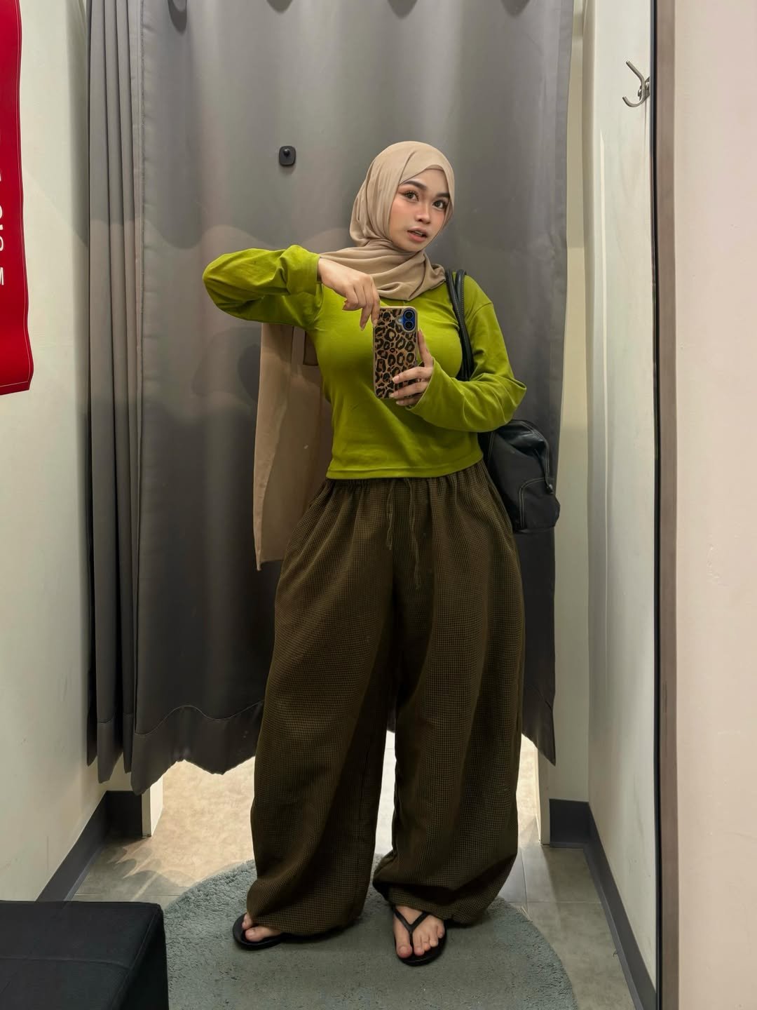 Modest Earth Tone Comfort