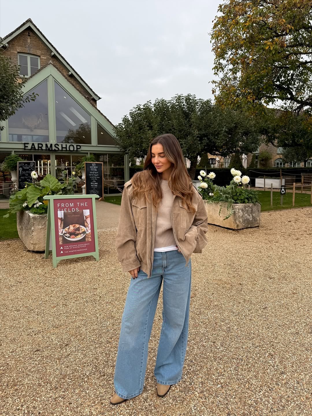 Relaxed Neutral Layers for an Upscale Country Club Brunch