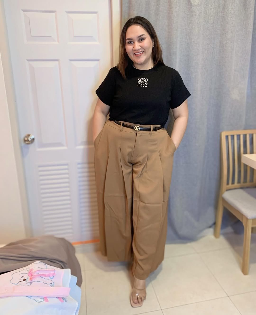 Effortless Earthy Neutrals: Wide-Leg Casual Professional Style