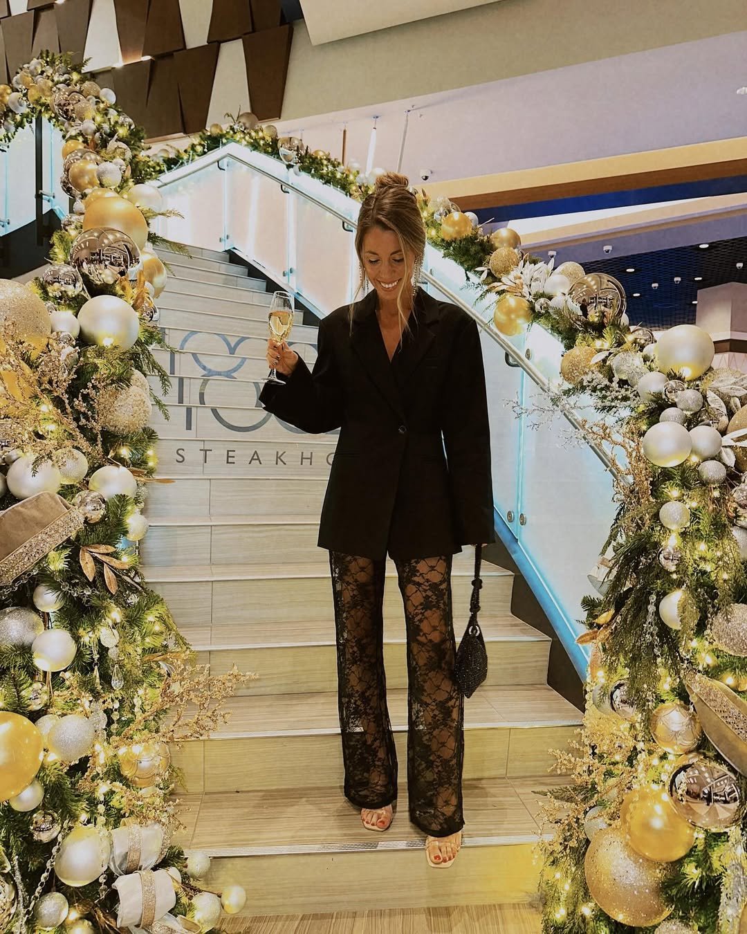 Sophisticated Black Lace Style for Retirement Party Outfits