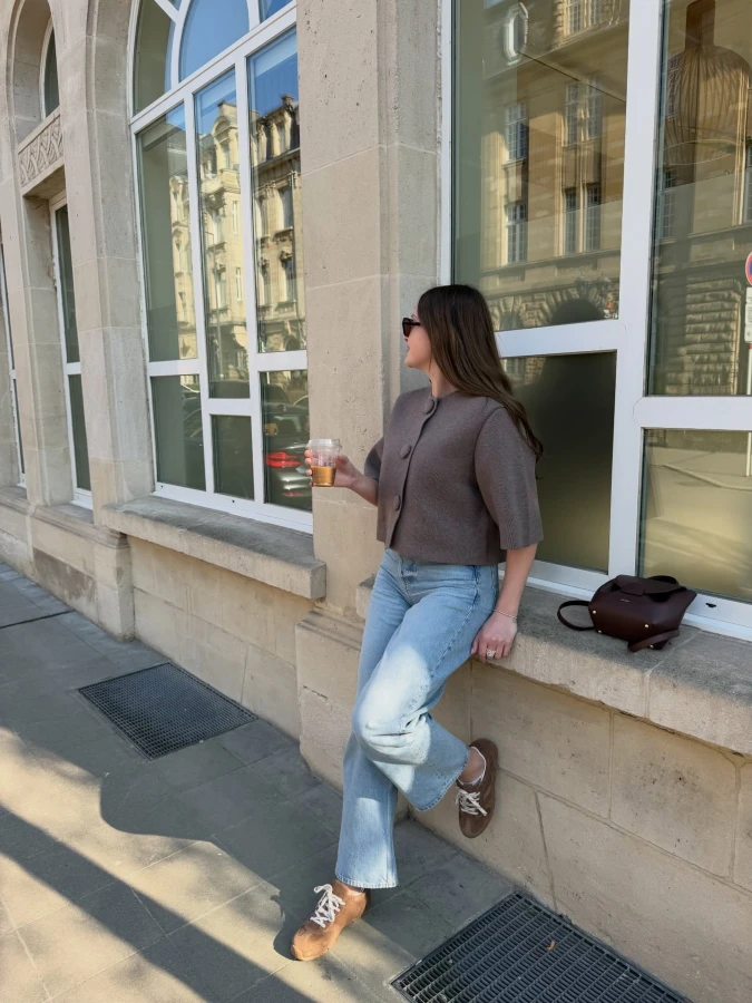 Taupe Cropped Knit Jacket With Light Denim For Easy School Pickup Mom Style