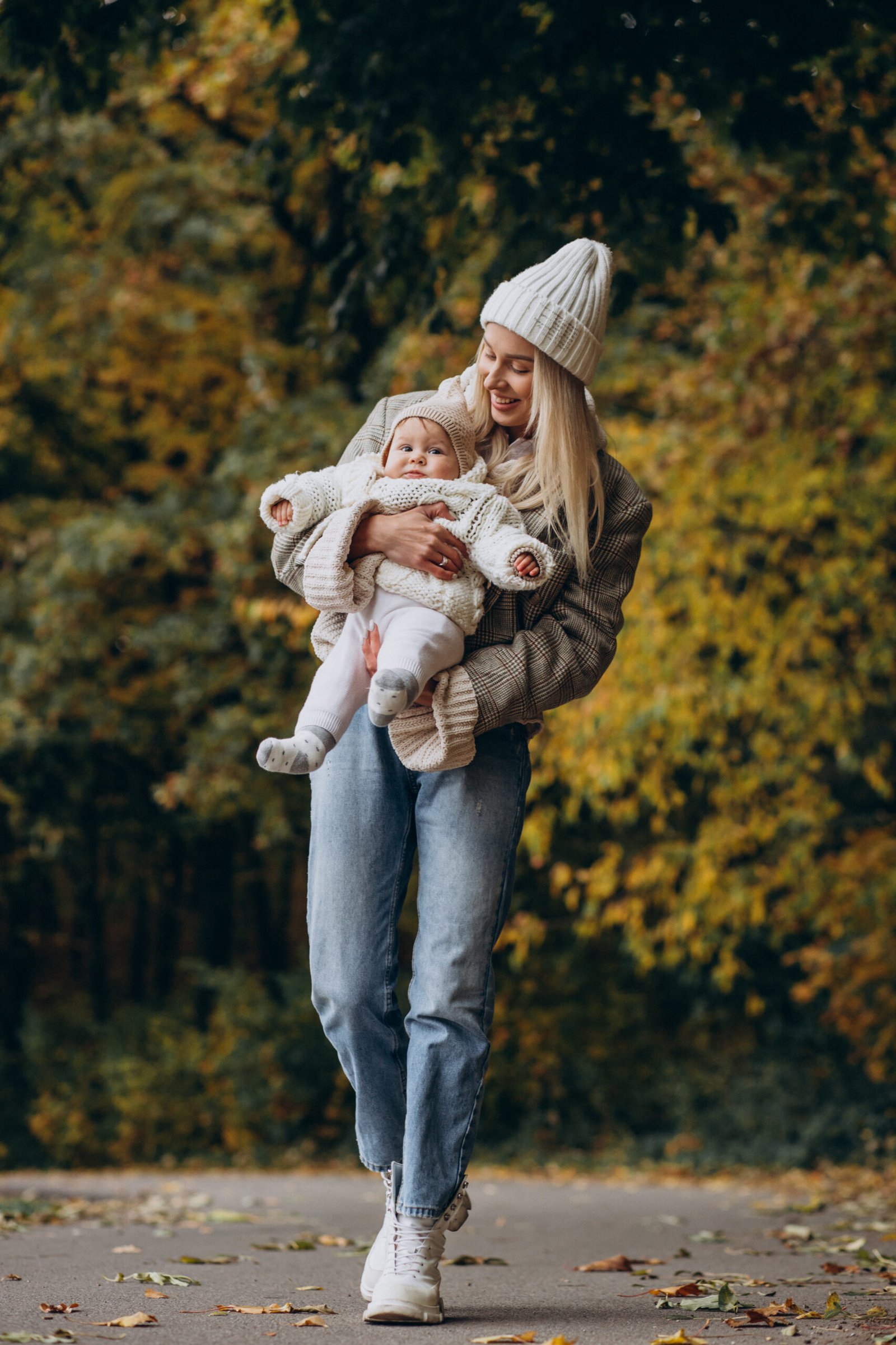 Textured Plaid Jacket and Knit Beanie – Cozy Park Stroll