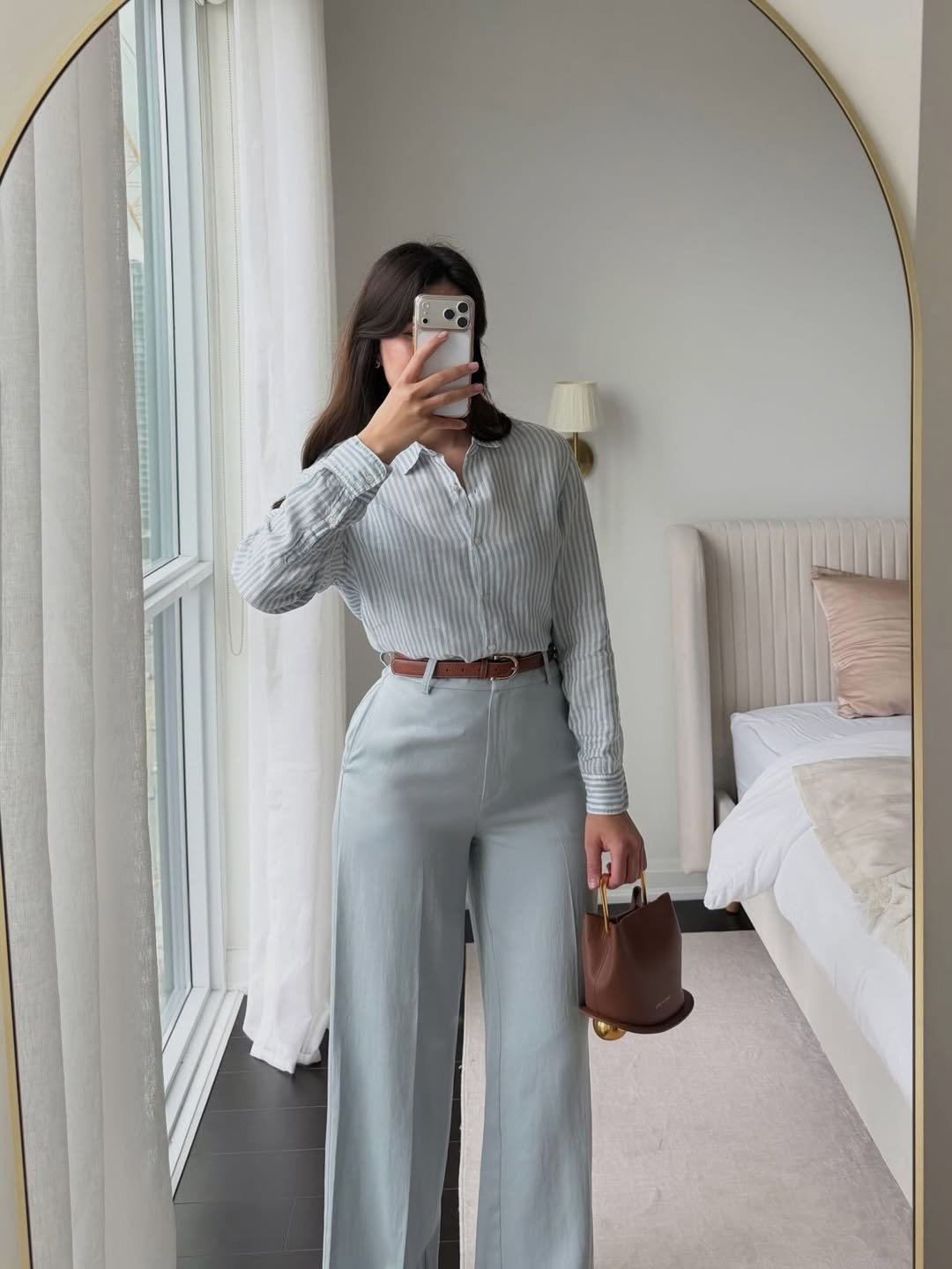 The Tailored Pastel Corporate Look
