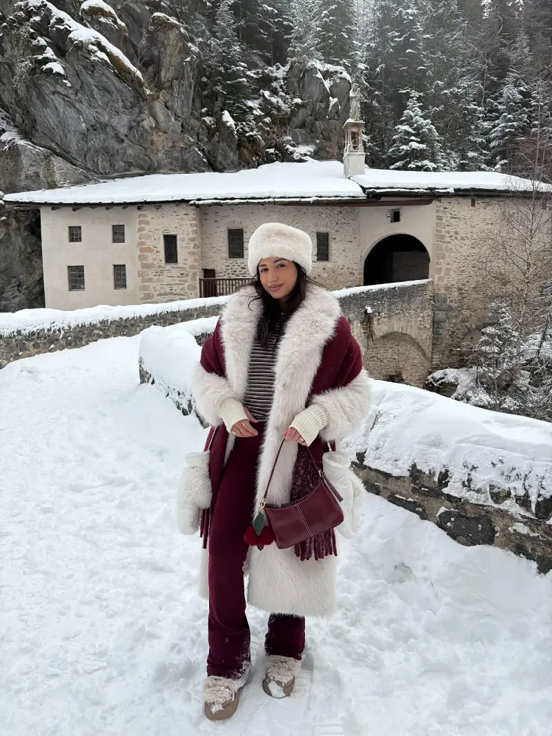 Burgundy Knit Set with White Fur-Trimmed Coat, Matching Ushanka, and Handbag