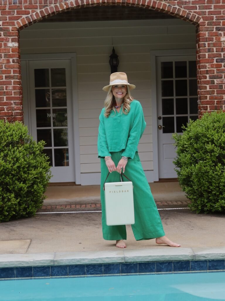 Emerald Green Linen Tunic Set with Straw Hat and Vintage-Style Cooler