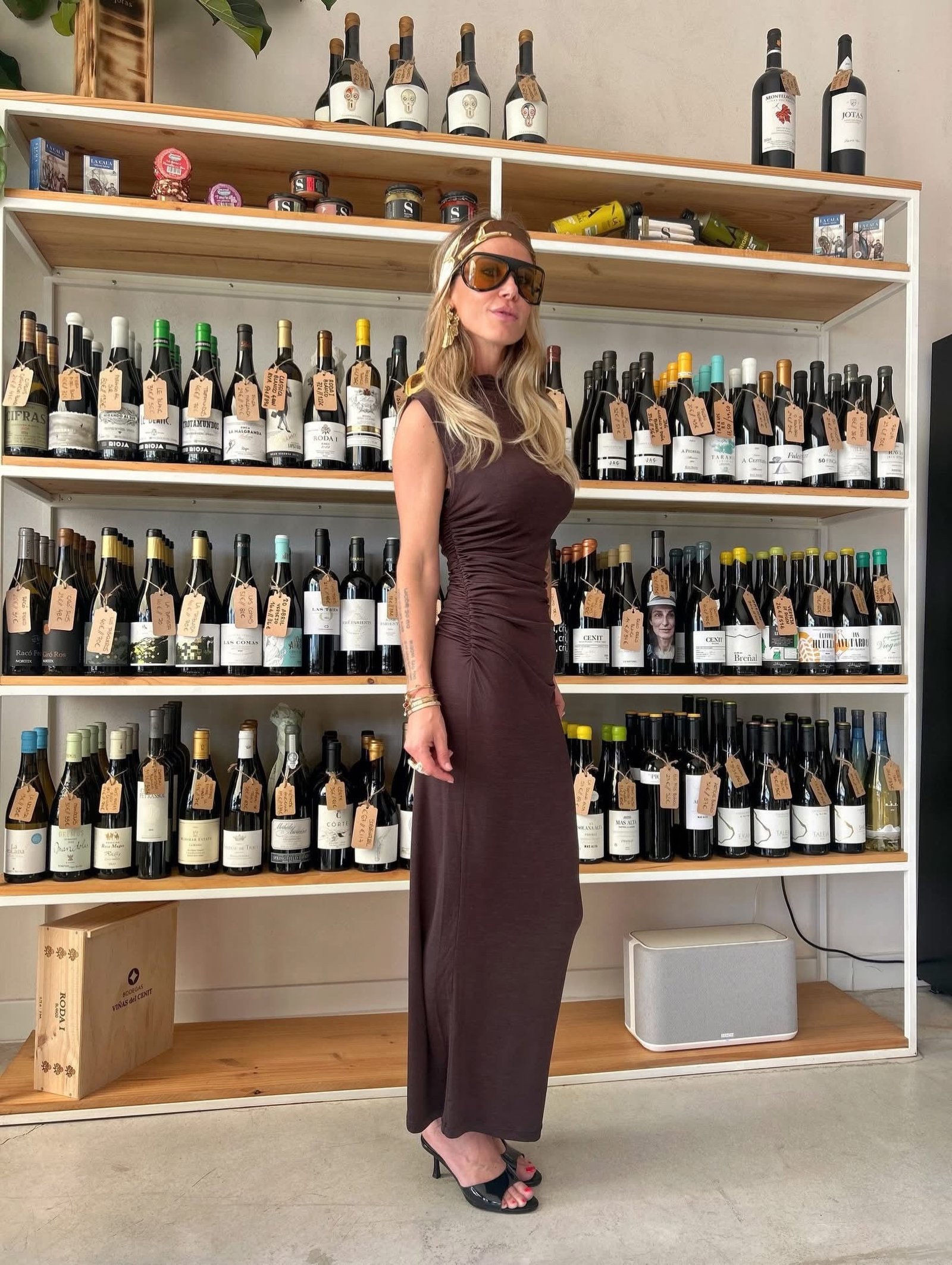 Espresso-Hued Ruched Column Dress with Shield Sunglasses