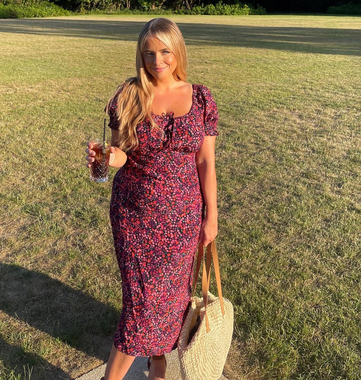 Micro-Floral Puff-Sleeve Midi with Natural Woven Tote