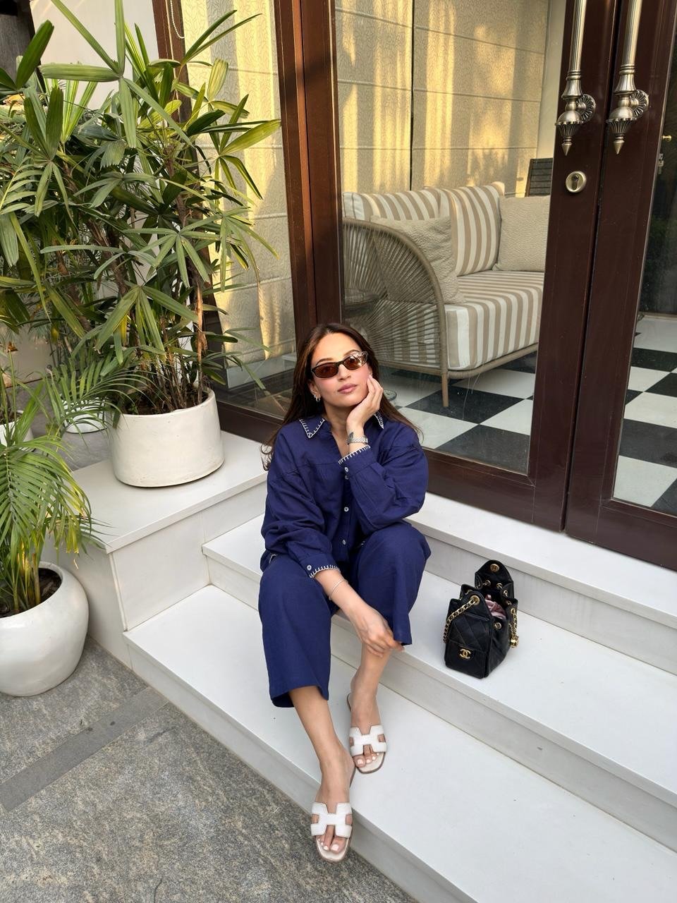 Navy Linen Co-Ord with White Contrast Stitching and Quilted Leather Bag