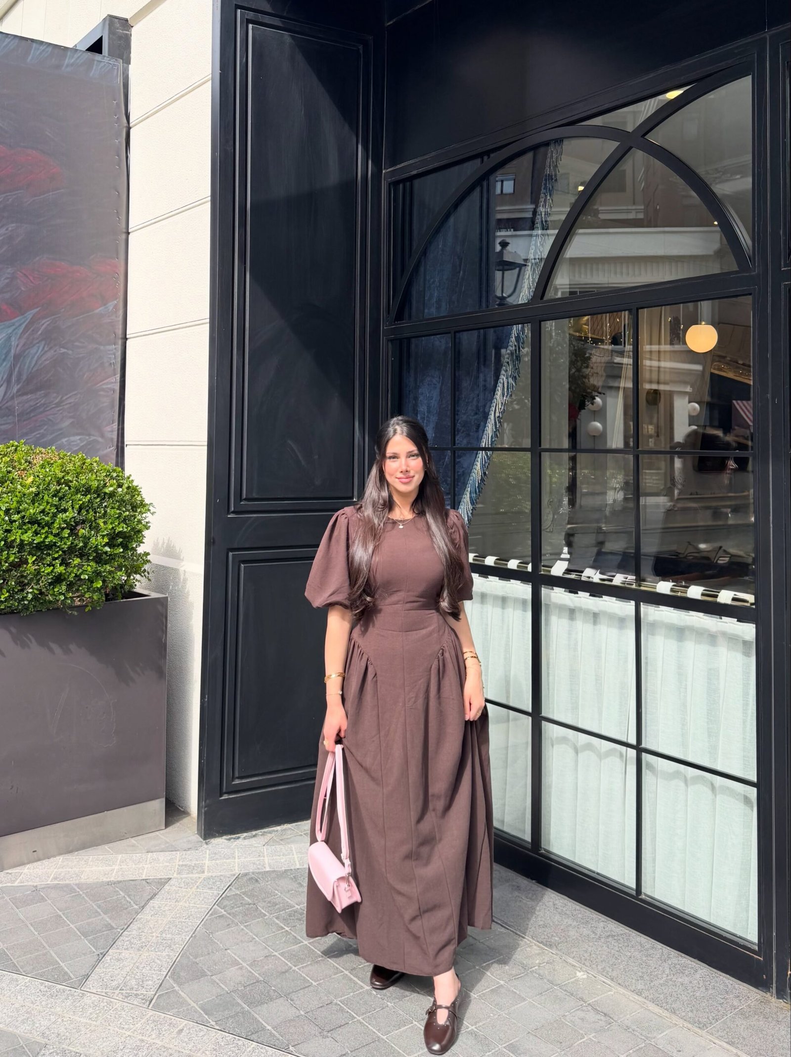 Puff-Sleeve Maxi Dress with Structured Bodice and Pink Mini Bag